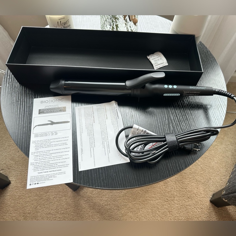 Bioionic Black Pro Curling Iron 1.5 Long Barrel Style - Picture 5 of 7